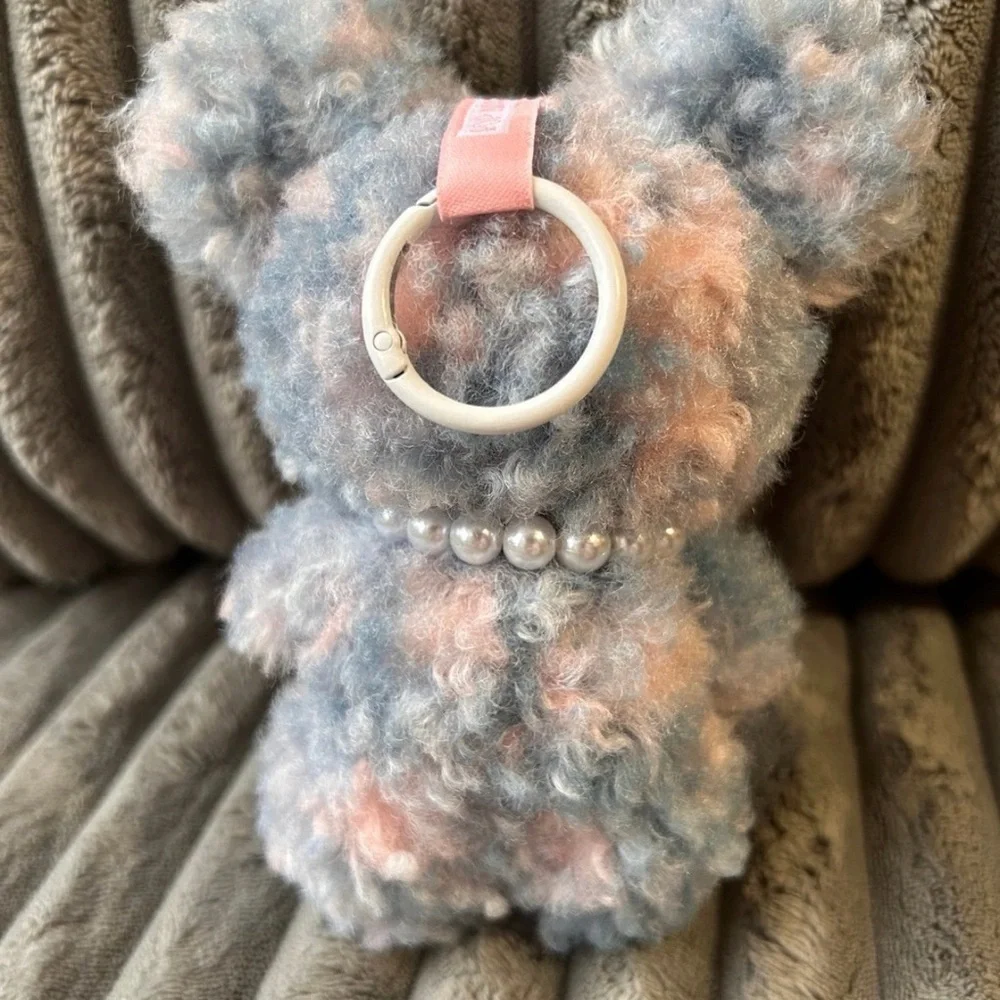 Labubu - Picture 3 of 3